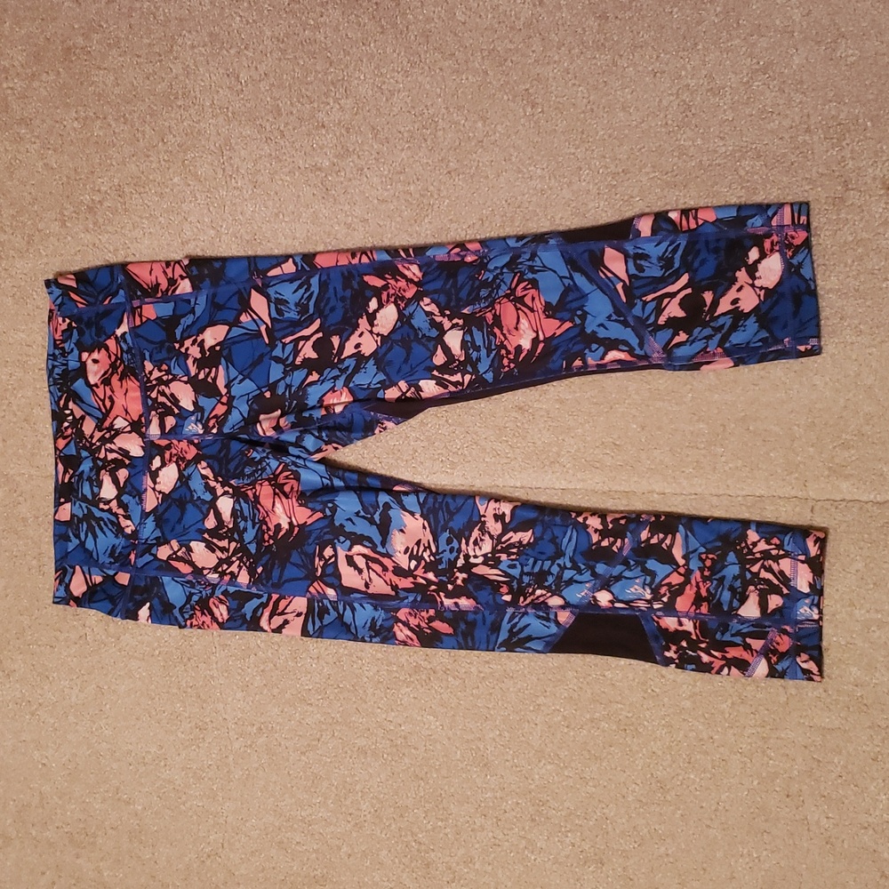 Lululemon x Soul Cycle Pace Revival Paint Storm Crops